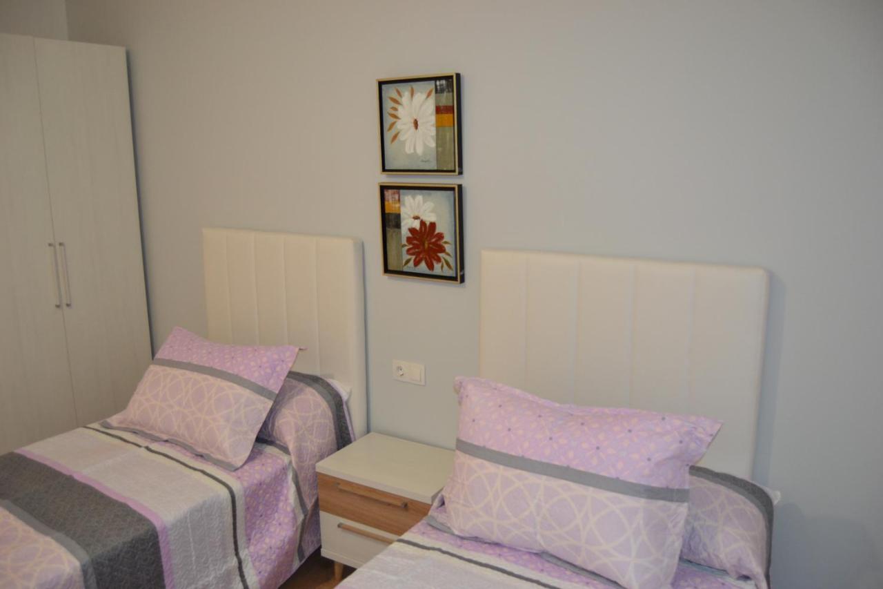 Inmoinsuas Marisol House Daire Sarria Dış mekan fotoğraf